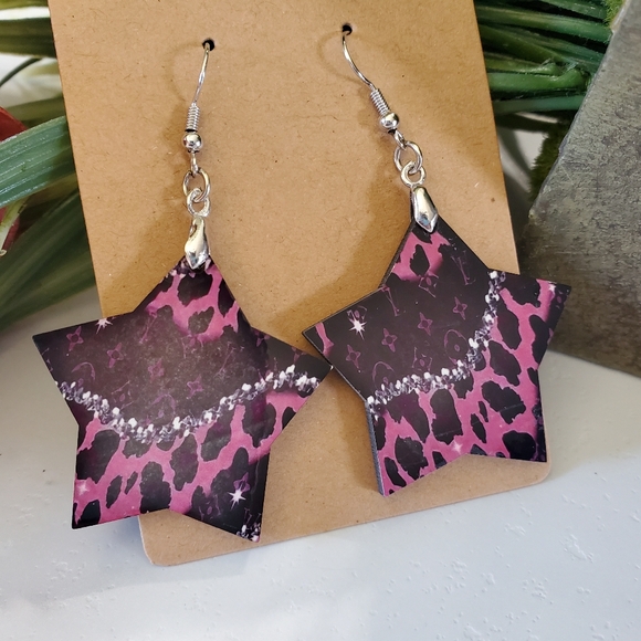 Pink Star Shaped Earrings - Picture 11 of 11